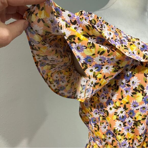 Floral Off-Shoulder mini Romper size small - Picture 4 of 14